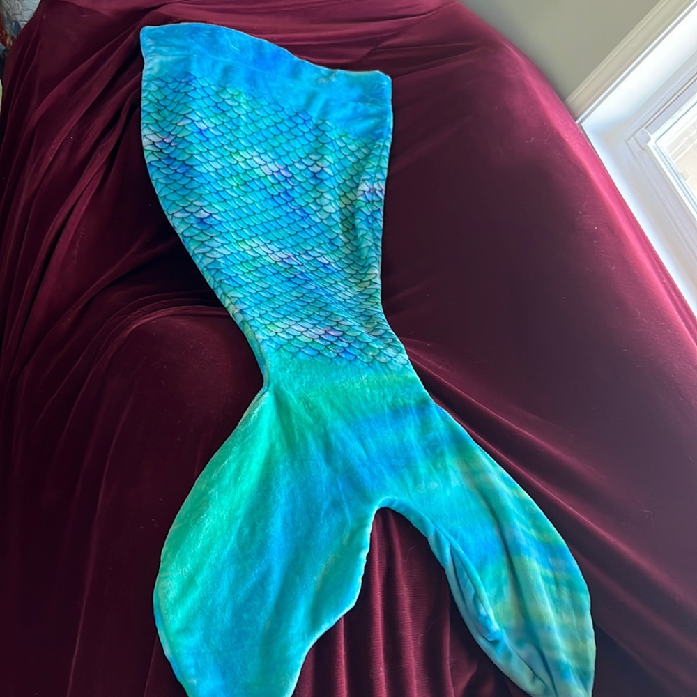 Mermaid Snuggie new without tags